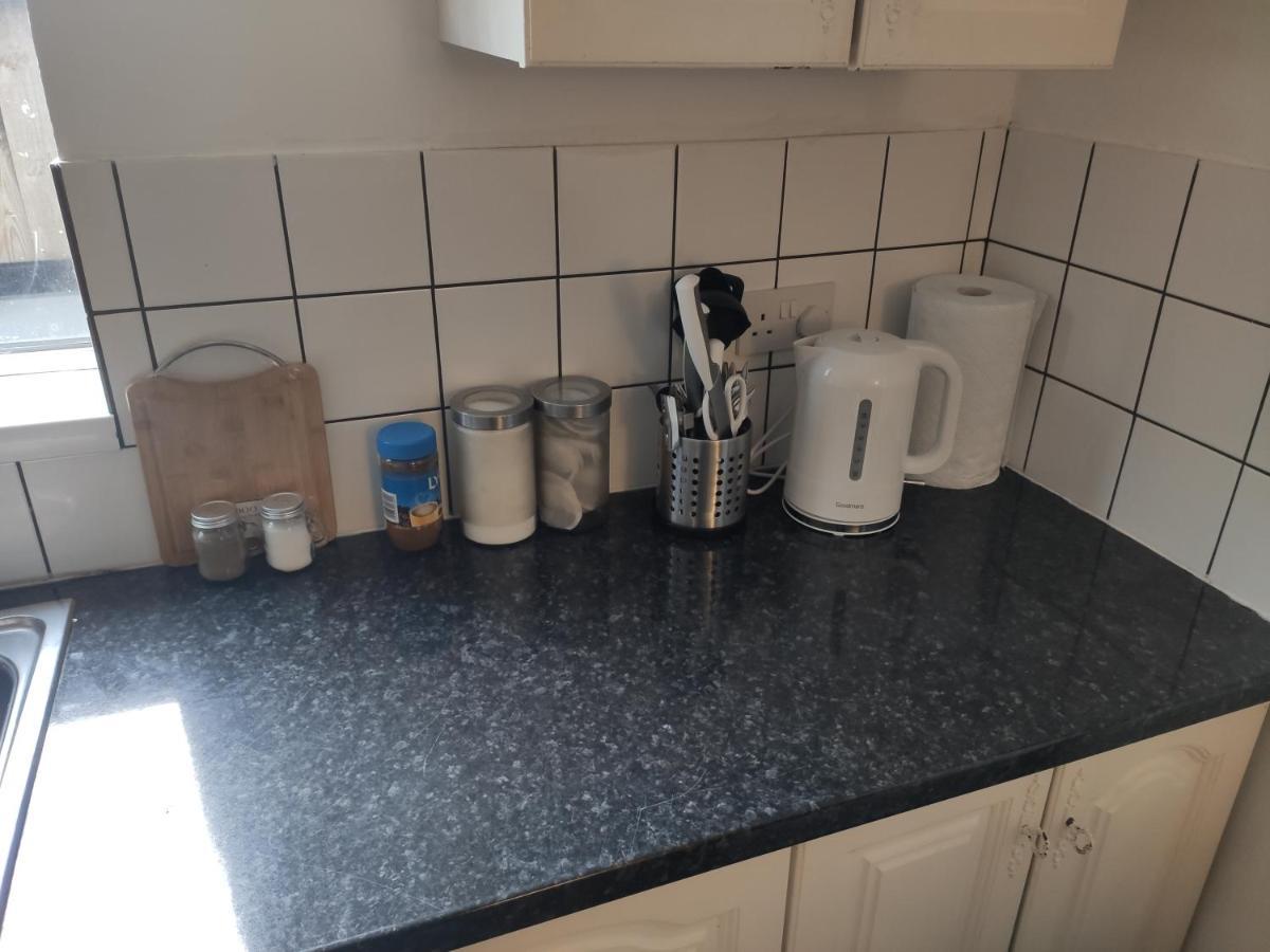 Whitchurch 1 Bedroom Apartment Cardiff Luaran gambar